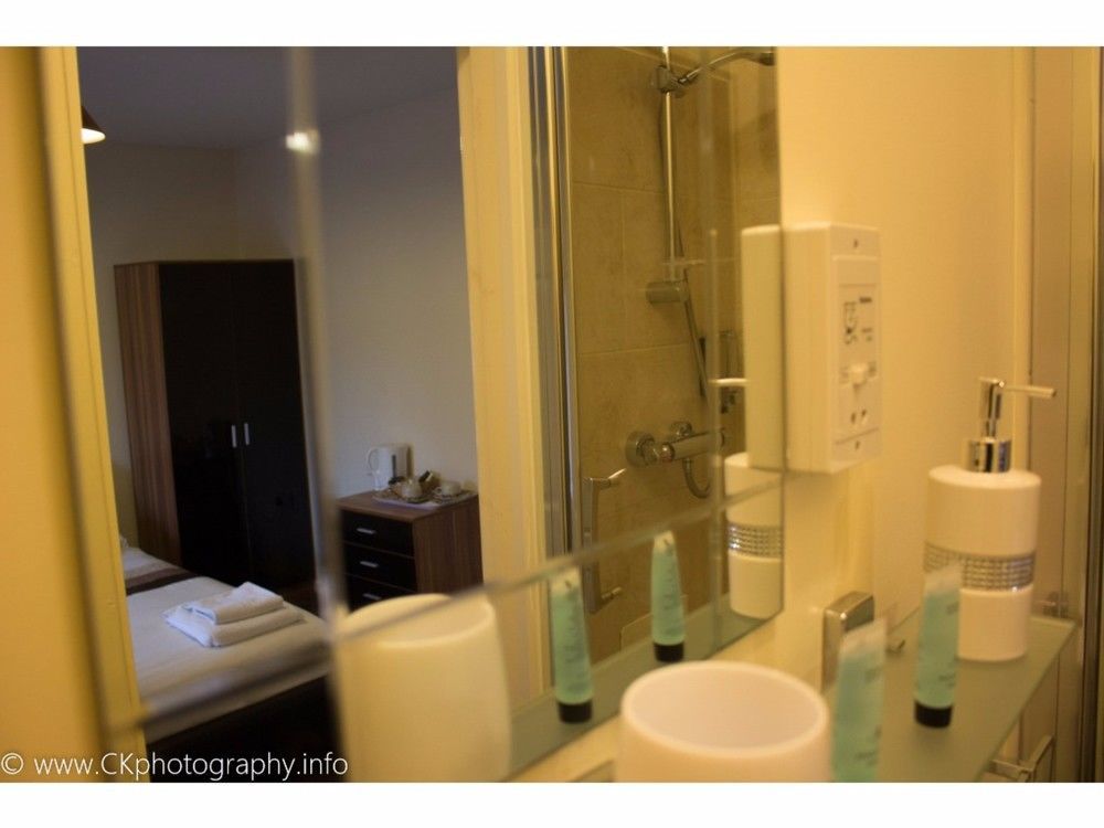 Furnace House Hotel เทลฟอร์ด ภายนอก รูปภาพ